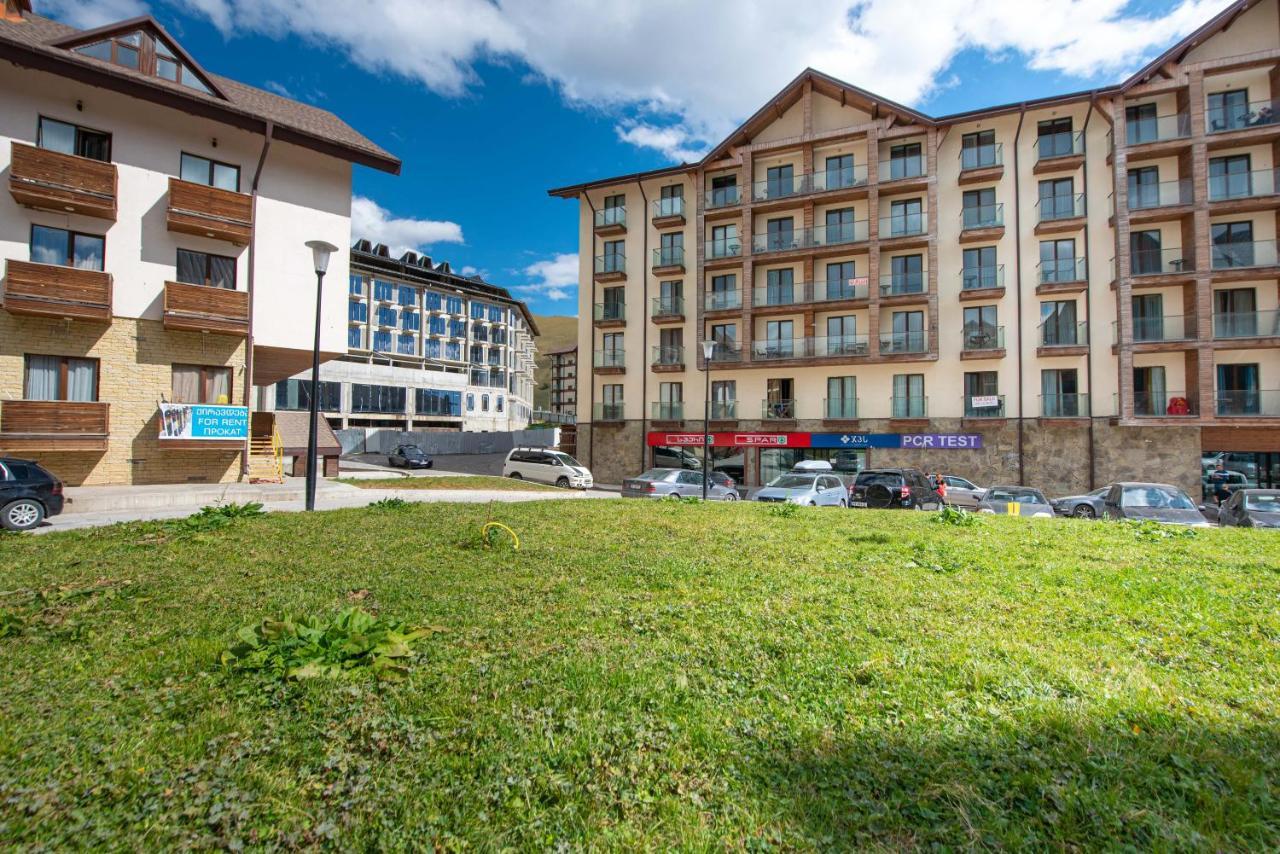 Very Fast Wifi And Own Park Place!! Gudauri Esterno foto