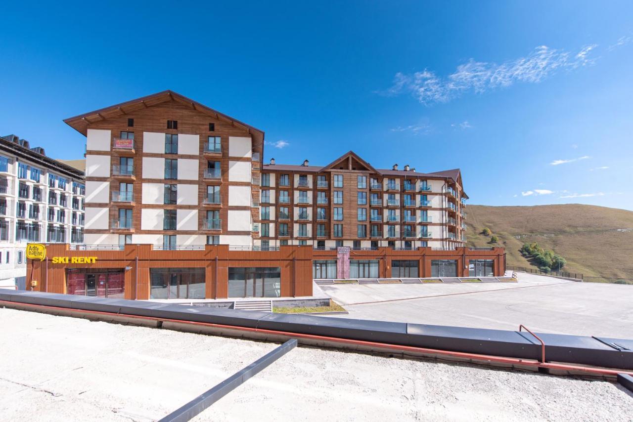 Very Fast Wifi And Own Park Place!! Gudauri Esterno foto